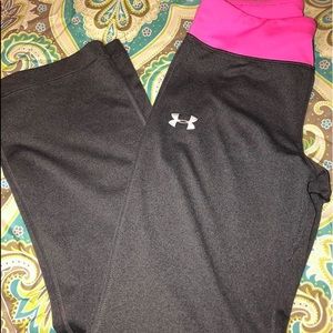 Under Armor girls youth large yoga pants